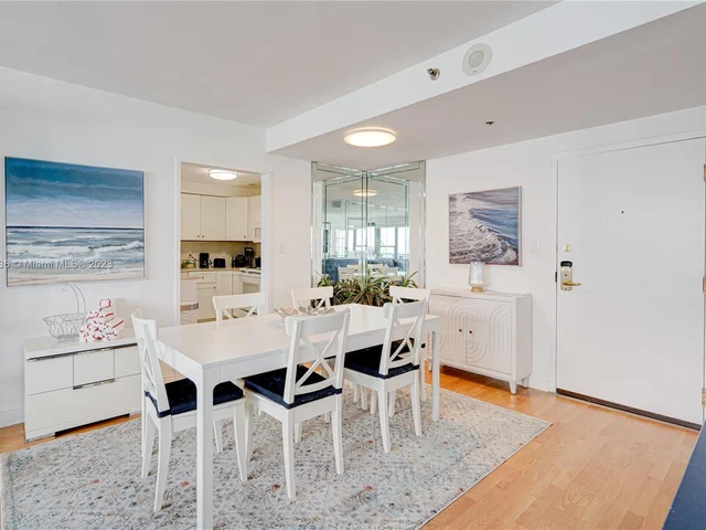 5225 Collins Ave # 1608, Miami Beach FL 33140