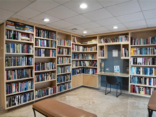 1500 S Ocean Dr # 16H, Hollywood FL 33019