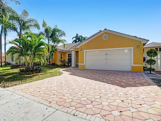 12760 SW 20th St, Miramar FL 33027