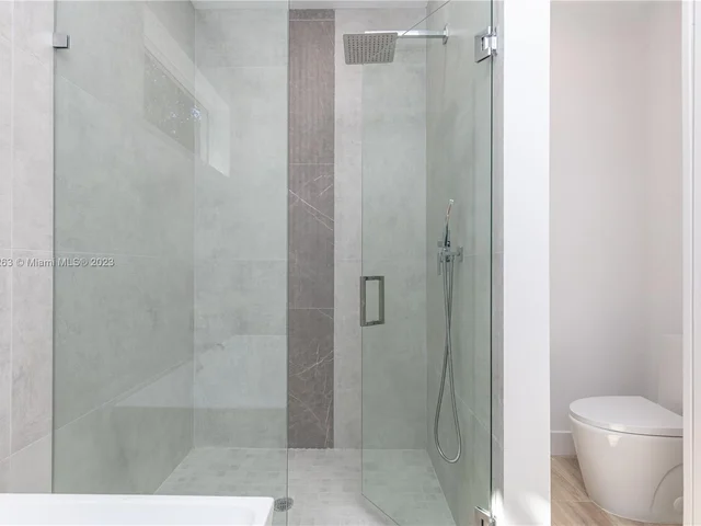 3162 Plaza St., Miami FL 33133