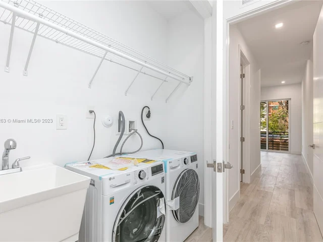 3162 Plaza St., Miami FL 33133