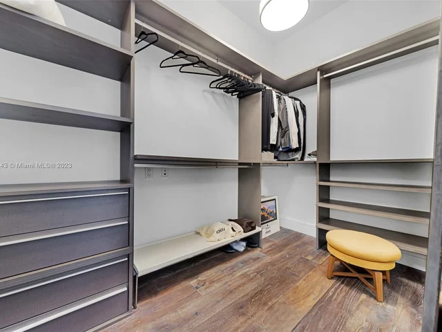 3250 NE 188th St, Aventura FL 33180