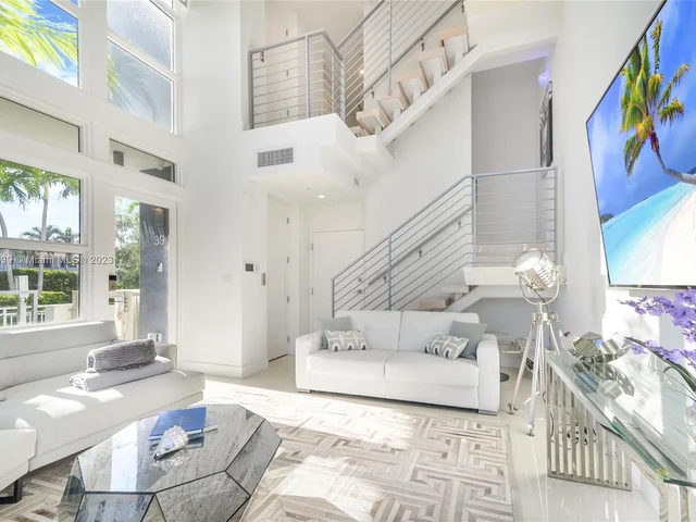39 N Shore Dr, Miami Beach FL 33141
