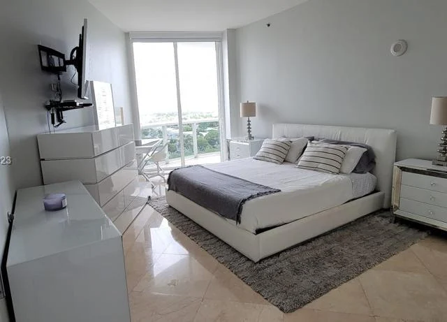 16001 Collins Ave # 1005, Sunny Isles Beach FL 33160