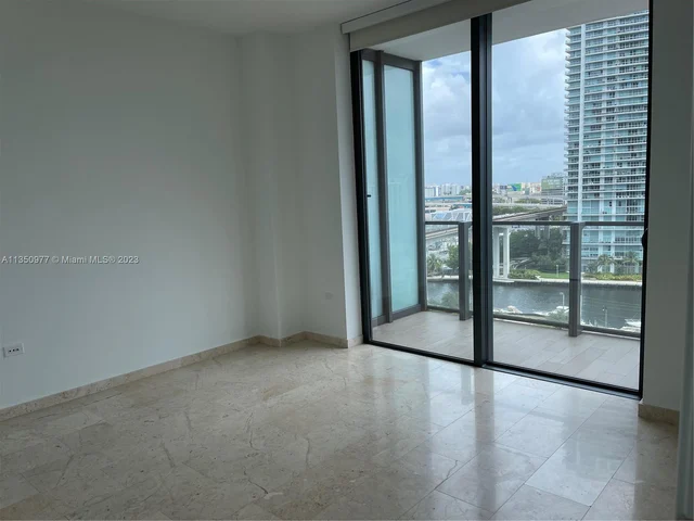 88 SW 7th St # 711, Miami FL 33130