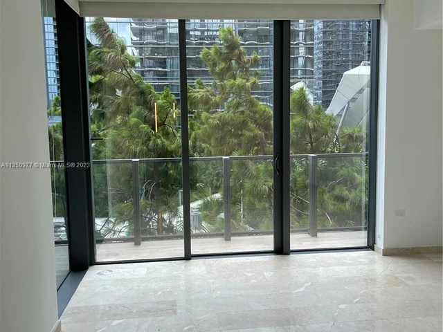 88 SW 7th St # 711, Miami FL 33130