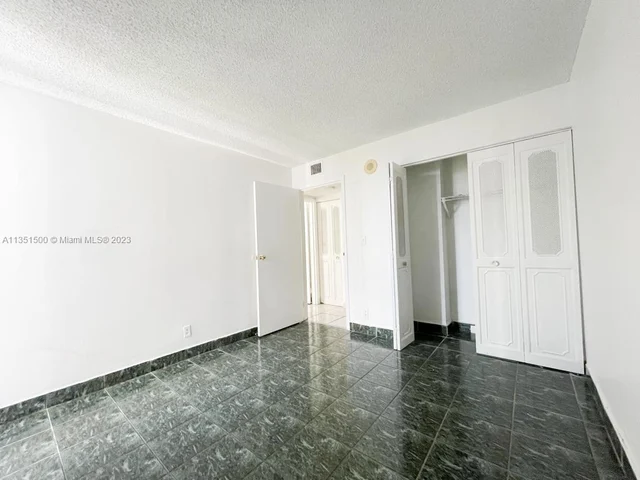 16909 N Bay Rd # 621, Sunny Isles Beach FL 33160