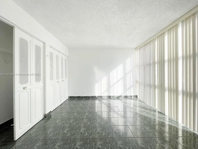 16909 N Bay Rd # 621, Sunny Isles Beach FL 33160