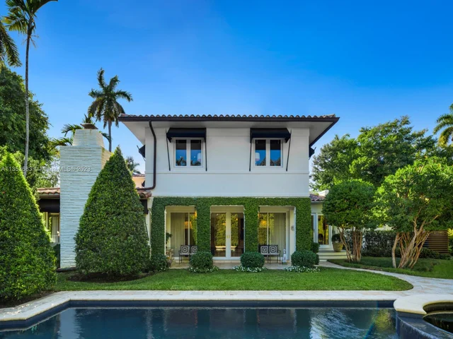 25 La Gorce Cir, Miami Beach FL 33141