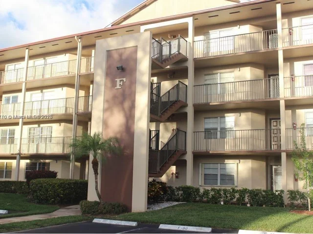 701 SW 128th Ave # 314F, Pembroke Pines FL 33027
