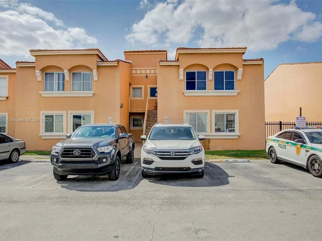 1144 NW 125th Path # 206, Miami FL 33182