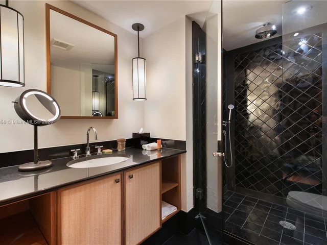 101 20th St # 2404, Miami Beach FL 33139