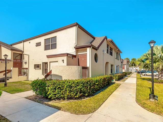 11272 Taft St # 11272, Pembroke Pines FL 33026