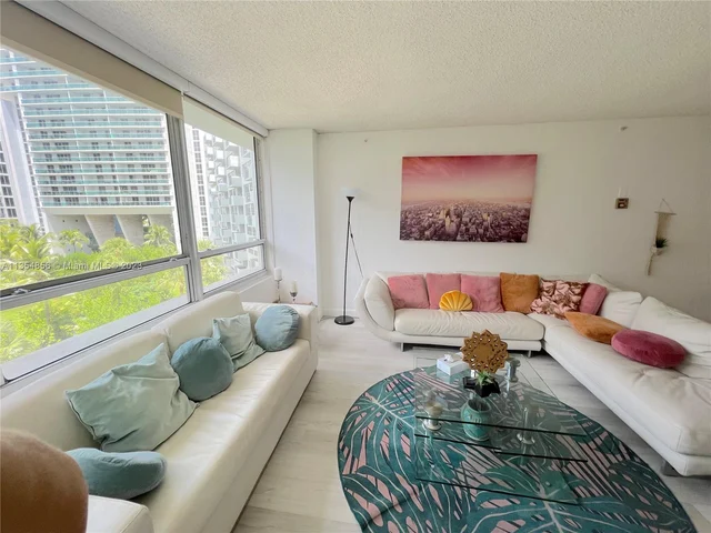 1500 Bay Rd # 550S, Miami Beach FL 33139