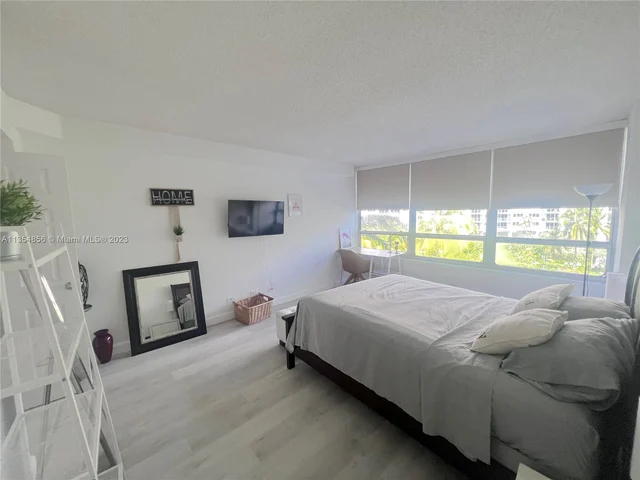 1500 Bay Rd # 550S, Miami Beach FL 33139