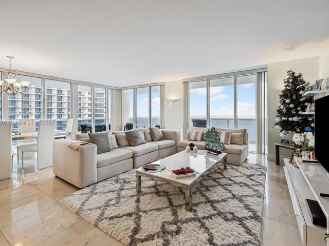 1800 S Ocean Dr # 3801, Hallandale Beach FL 33009