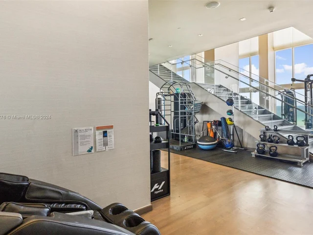 1800 S Ocean Dr # 3801, Hallandale Beach FL 33009