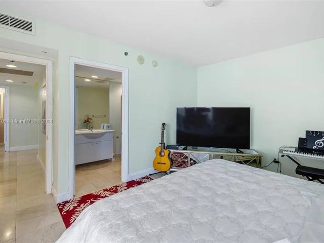 1800 S Ocean Dr # 3801, Hallandale Beach FL 33009