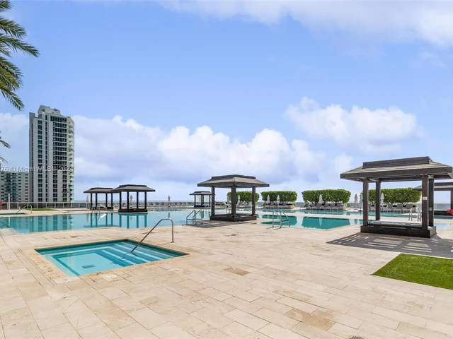 1800 S Ocean Dr # 3801, Hallandale Beach FL 33009