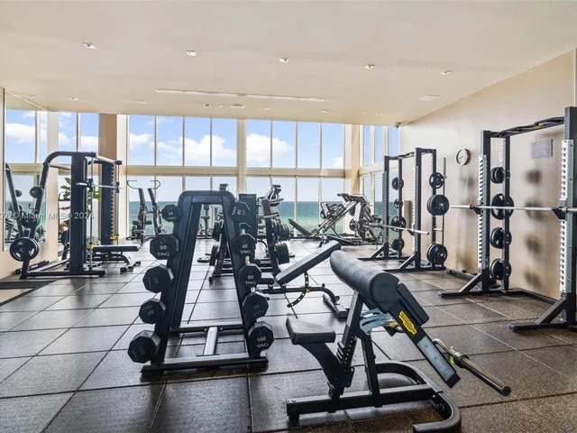 1800 S Ocean Dr # 3801, Hallandale Beach FL 33009