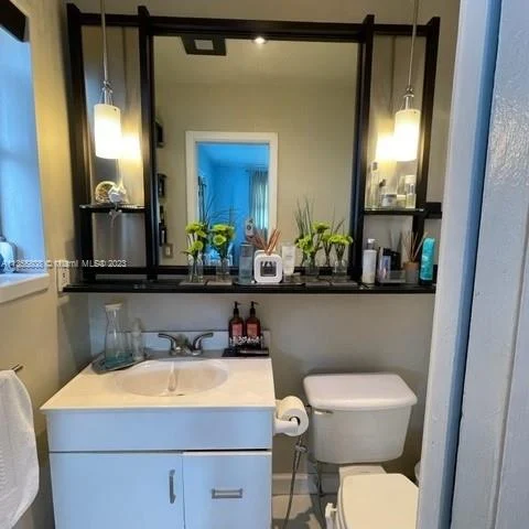 625 W Dayton Cir, Fort Lauderdale FL 33312