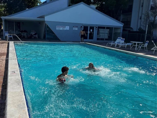 7521 NW 16th St # 4207, Plantation FL 33313