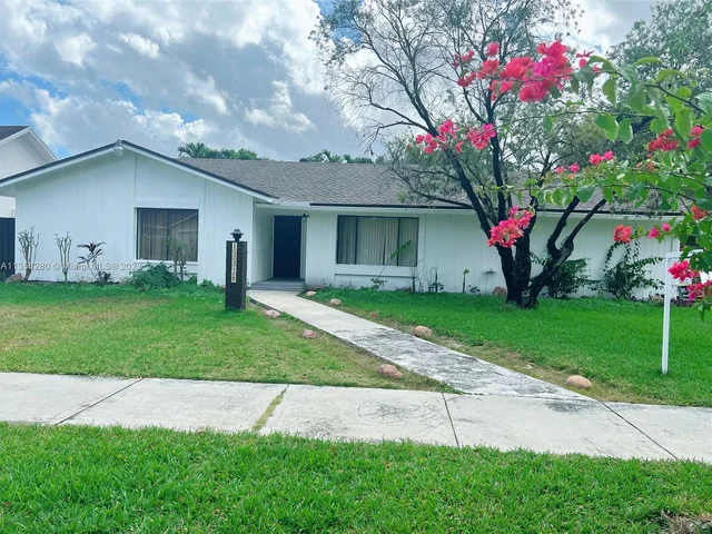 13320 SW 99th St, Miami FL 33186