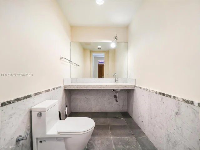 6120 Aqua Ave # 6120, Miami Beach FL 33141