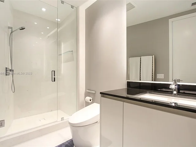 18555 Collins Ave # 4605, Sunny Isles Beach FL 33160