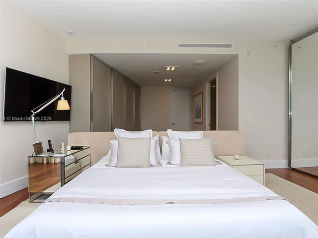 18555 Collins Ave # 4605, Sunny Isles Beach FL 33160