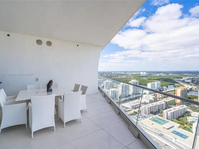 16901 Collins Ave # 4703, Sunny Isles Beach FL 33160