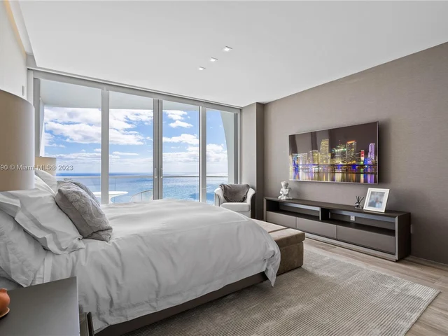 16901 Collins Ave # 4703, Sunny Isles Beach FL 33160