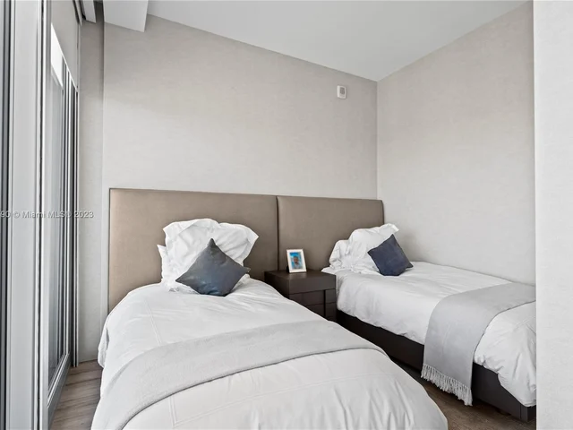 16901 Collins Ave # 4703, Sunny Isles Beach FL 33160