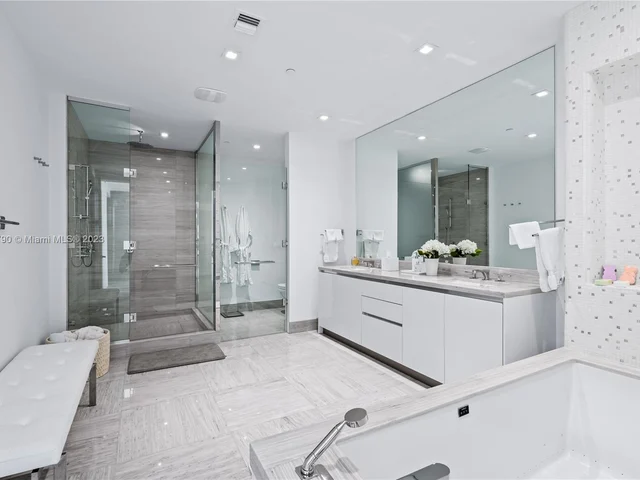 16901 Collins Ave # 4703, Sunny Isles Beach FL 33160