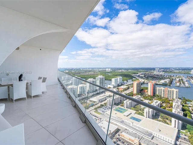 16901 Collins Ave # 4703, Sunny Isles Beach FL 33160