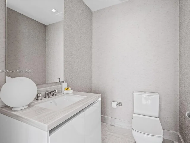 16901 Collins Ave # 4703, Sunny Isles Beach FL 33160