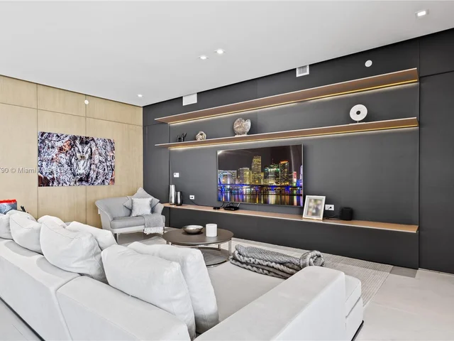 16901 Collins Ave # 4703, Sunny Isles Beach FL 33160