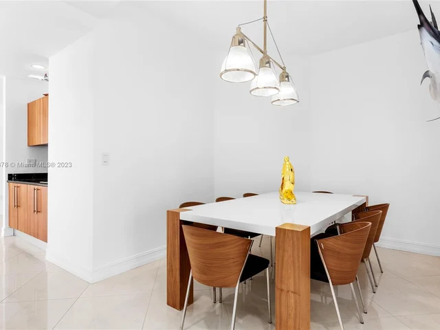 18101 Collins Ave # 909, Sunny Isles Beach FL 33160