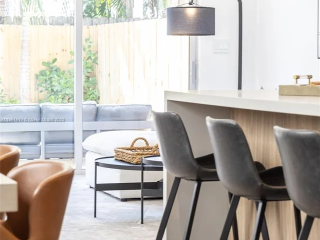 3110 Elizabeth St, Miami FL 33133