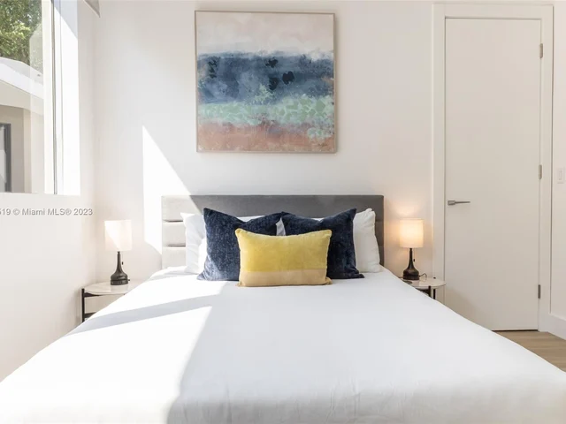 3110 Elizabeth St, Miami FL 33133