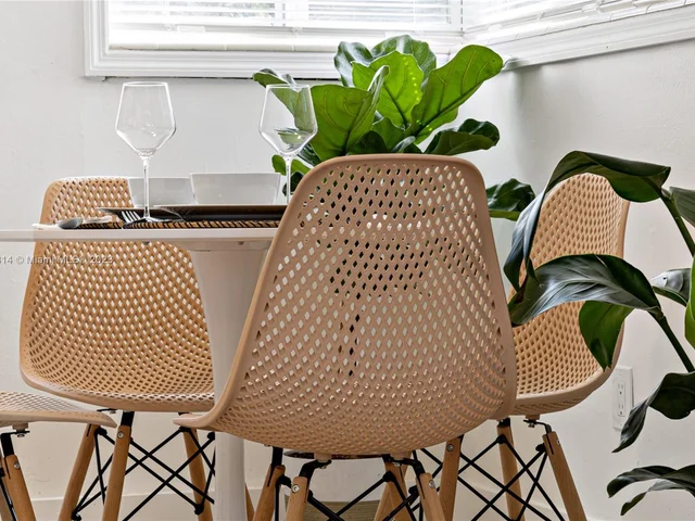 1304 NE 11th St # 2, Fort Lauderdale FL 33304