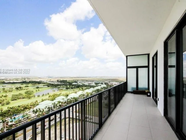 5300 Paseo Blvd # 2101, Doral FL 33166