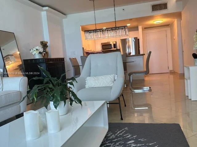 2301 Collins Ave # 1025, Miami Beach FL 33139