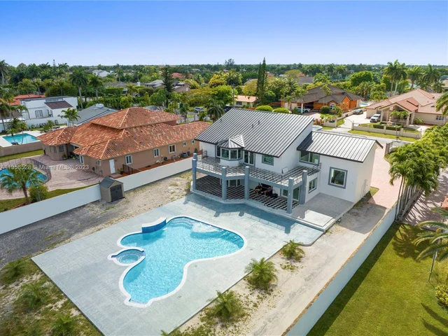 2821 SW 130th Ave, Miami FL 33175