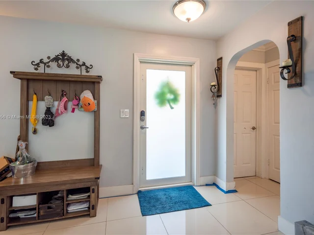 1224 Johnson St, Hollywood FL 33019