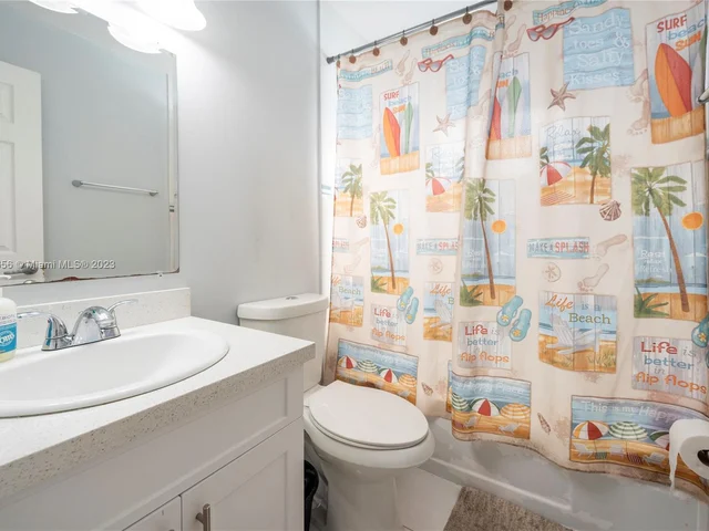 1224 Johnson St, Hollywood FL 33019