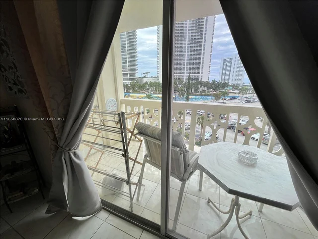 1825 S Ocean Dr # 510, Hallandale Beach FL 33009
