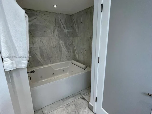 101 Crandon Blvd # 181, Key Biscayne FL 33149