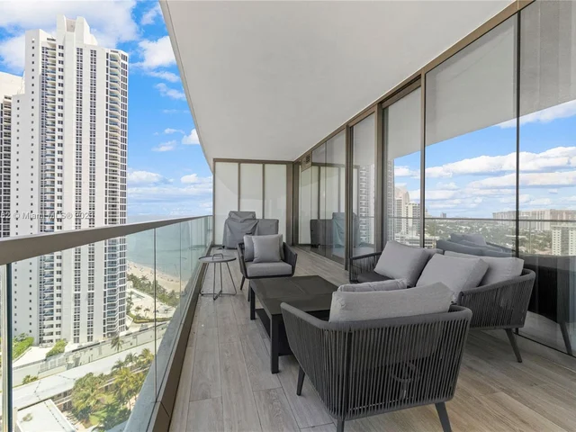 18975 Collins Ave # 1605, Sunny Isles Beach FL 33160