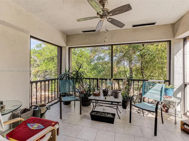 6060 S Falls Cir Dr # 424, Lauderhill FL 33319